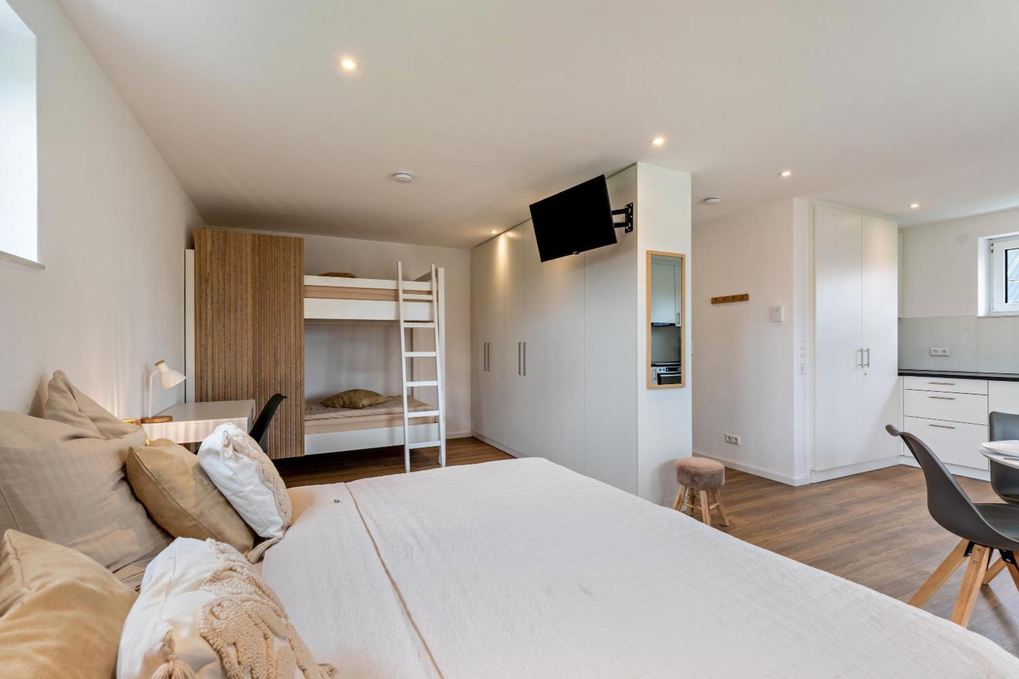 Studio 4 Parkside Apartments กุนซ์บวร์ก ภายนอก รูปภาพ