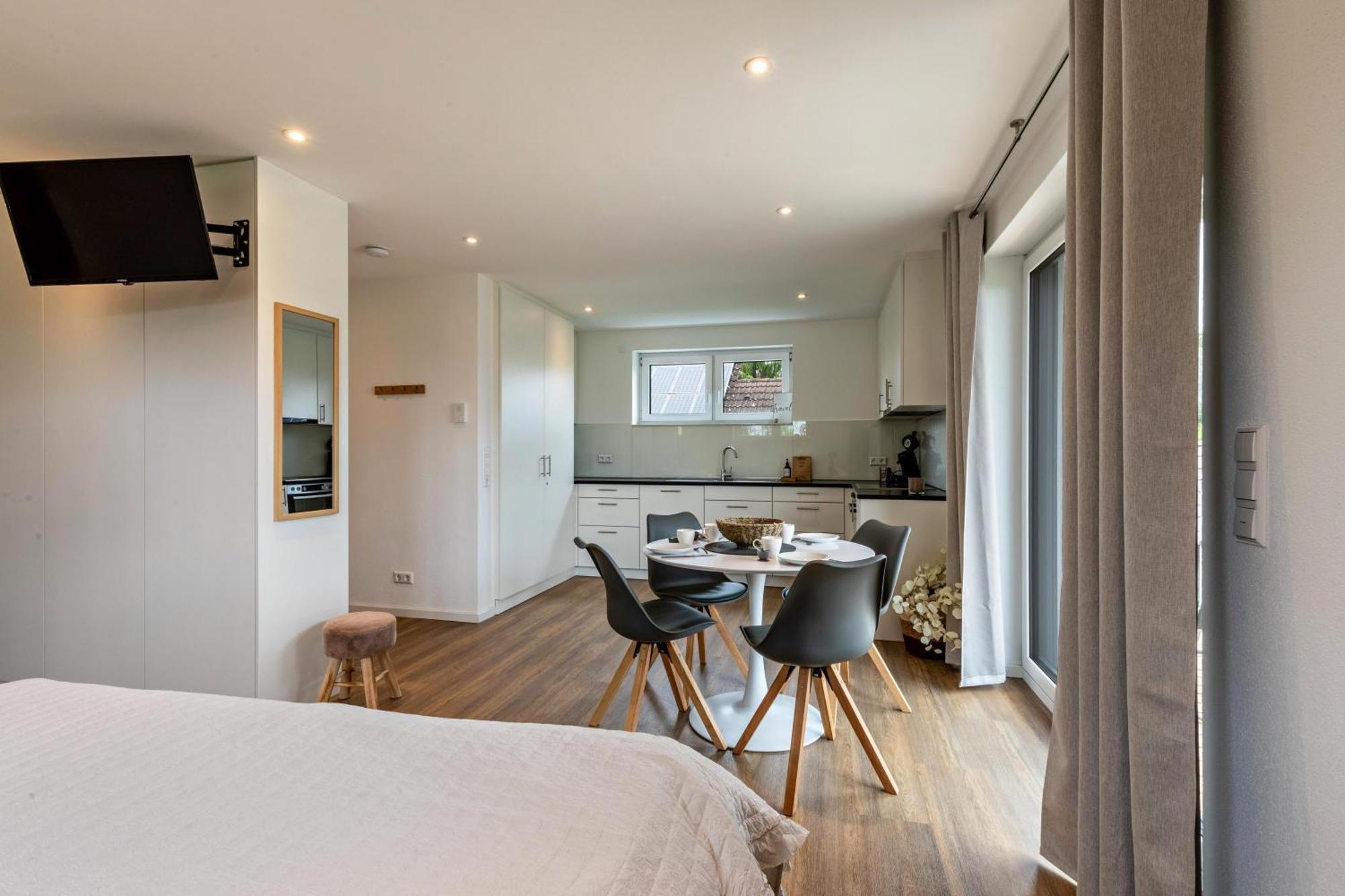 Studio 4 Parkside Apartments กุนซ์บวร์ก ภายนอก รูปภาพ
